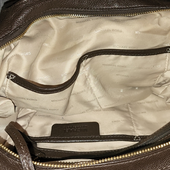 Michael Kors Bag & Wallet - Picture 3 of 7